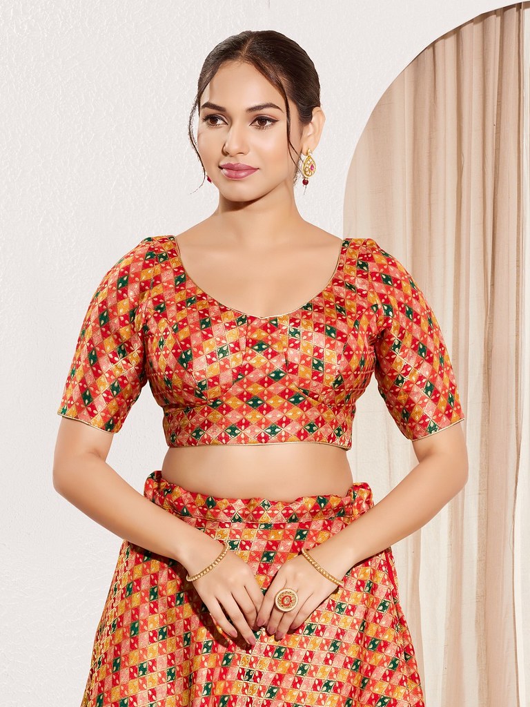 Rangtaar Blouse Line Red