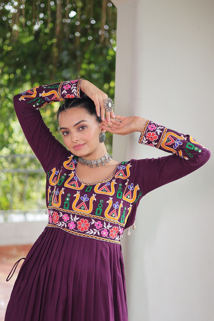 Desi Raga Kurta Set Wine