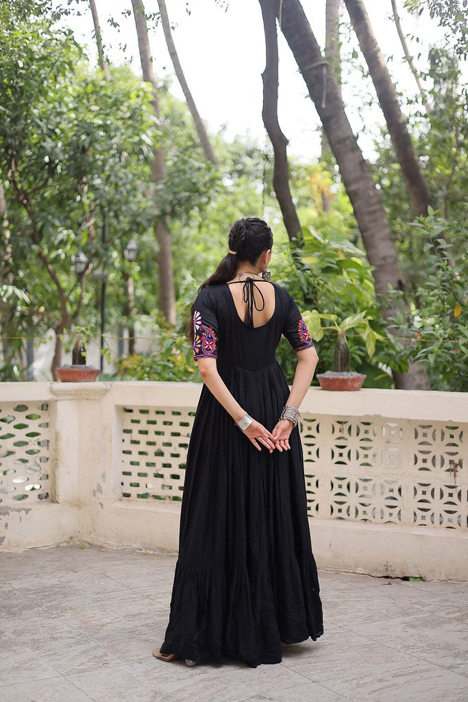 Chandrikaa Gown Black