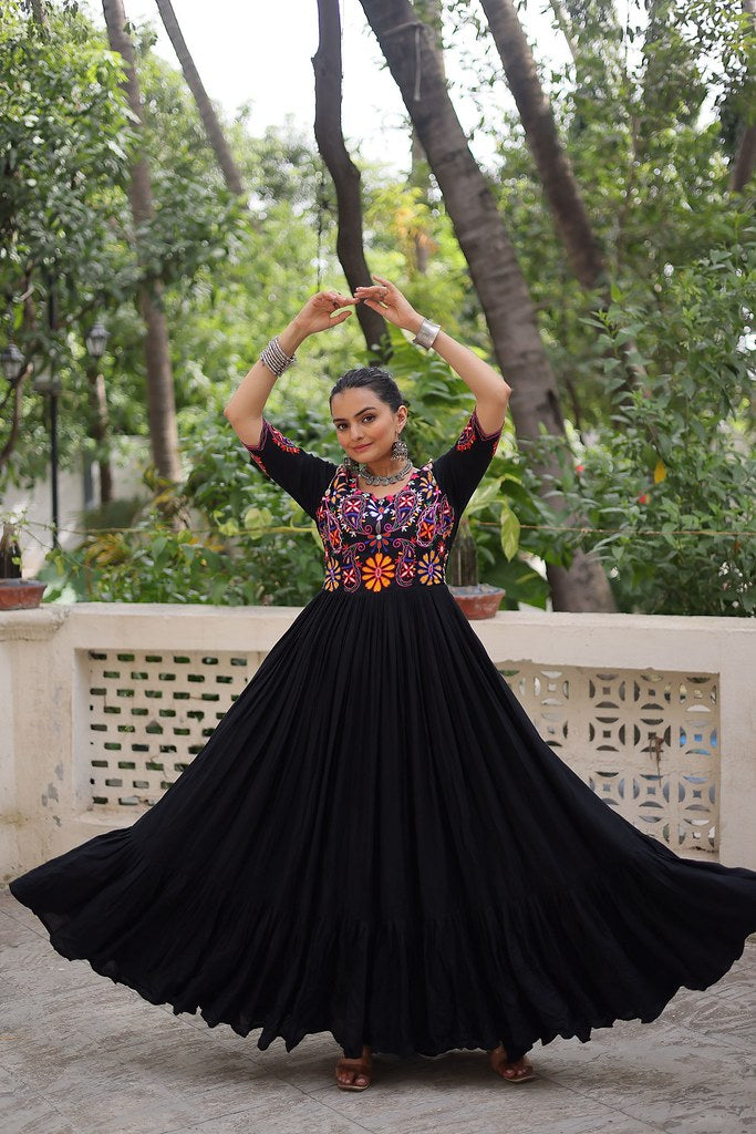 Chandrikaa Gown Black