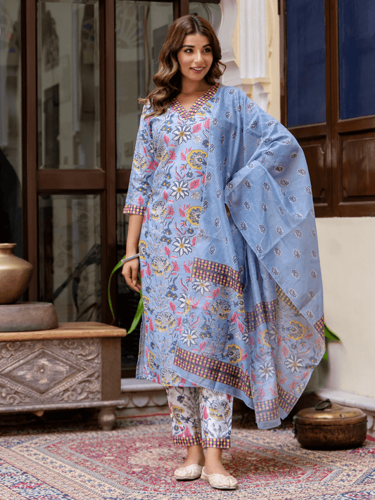 Chic Kurta Set Blue