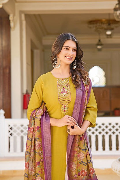 Simple Essence Kurta Set Mustard Yellow