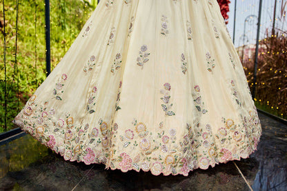 Maharani Rajsi Lehenga Choli Cream