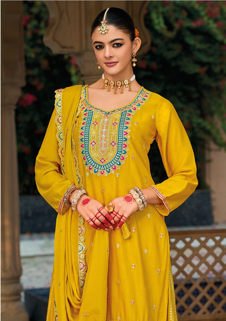 Noor-e-Nazaakat Suits Collection Yellow