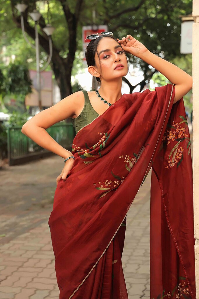 Aara Looms Saree Collection Maroon