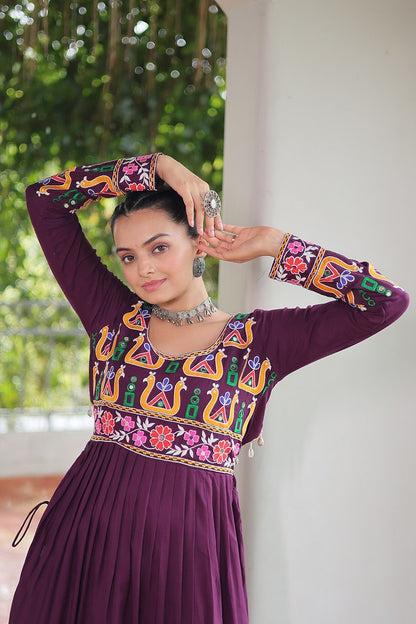 Desi Raga Kurta Set Wine