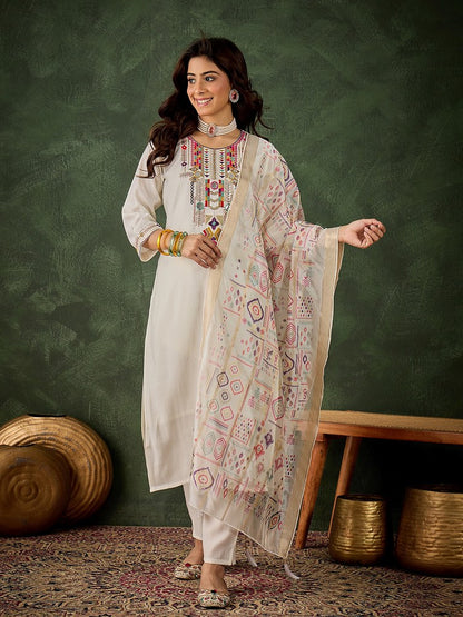 Desi Dhaaga Collection White