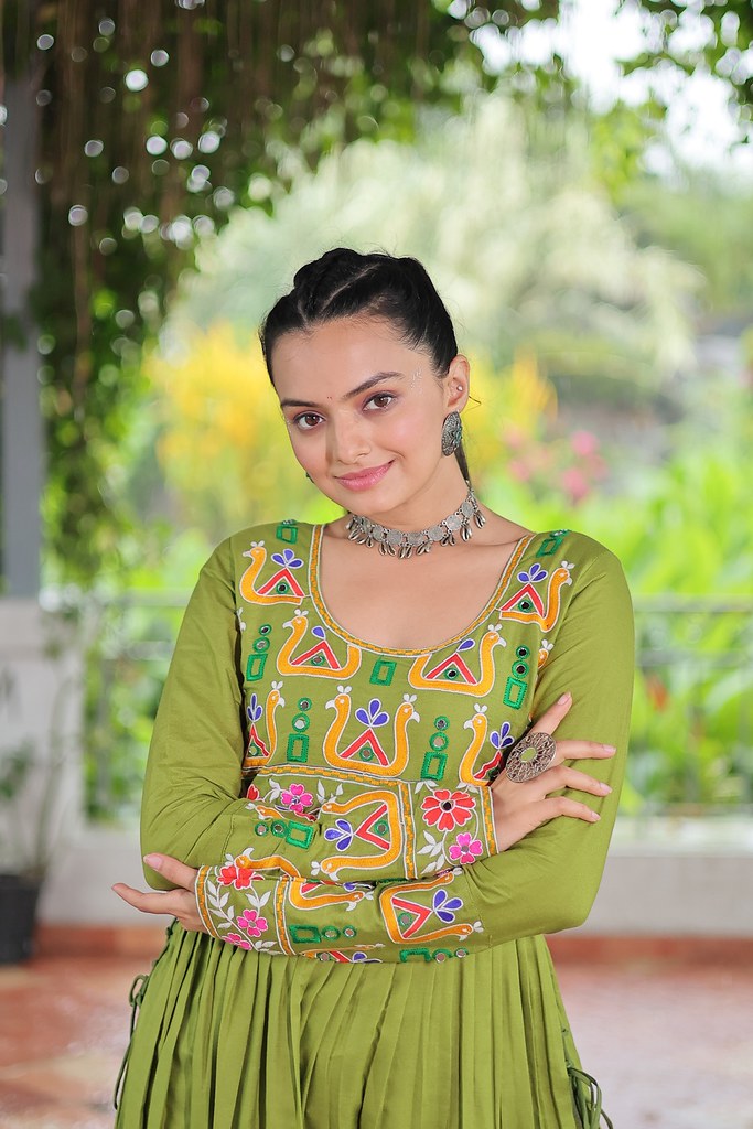Desi Raga Kurta Set Parrot Green