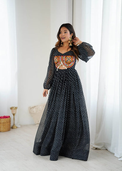 Antrika Gown Black