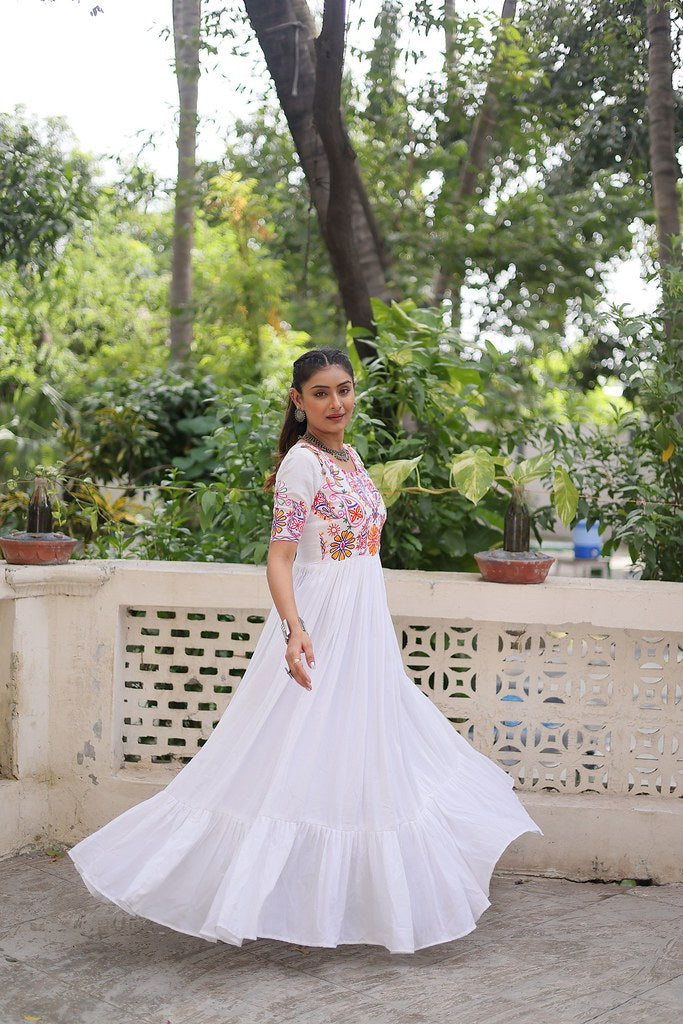 Chandrikaa Gown White