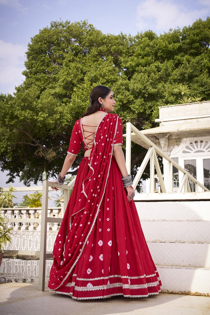 Vaidehi Collection Red