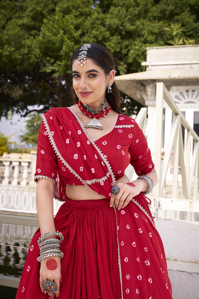 Vaidehi Collection Red