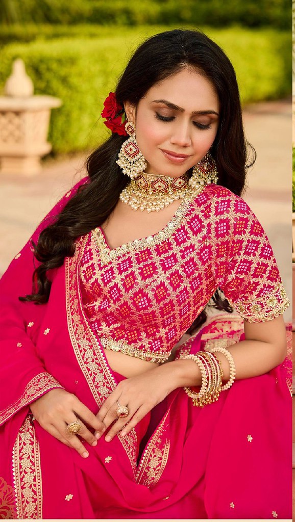 Vibrance Viscose Saree Pink
