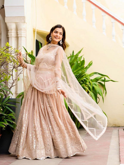 Vivanta Regal Lehenga Set Peach