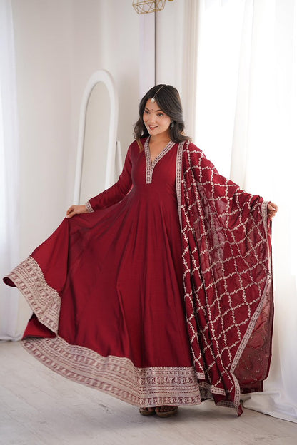 VelvetCrush Gown Maroon