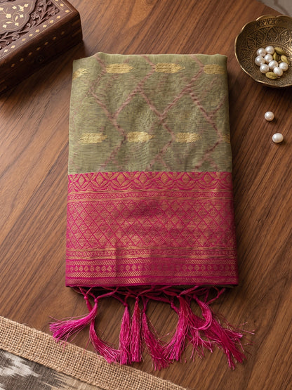 HarmonyHue Sarees Chiku & Pink