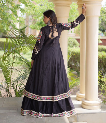 NavRang Lehengas Black